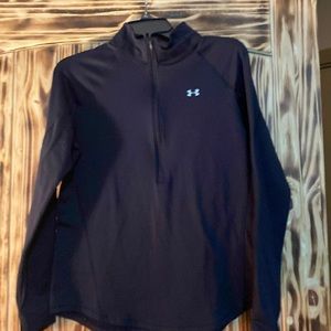 Womens under armor long sleeve with thumb slots cold gear. Sz large.